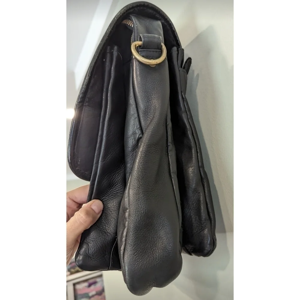 FRYE Vintage Black Leather Flap Over Satchel MISSING PARTS